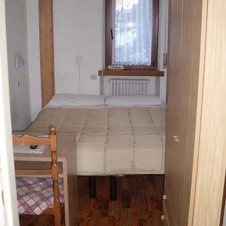 阿斯特酒店 阿莱盖