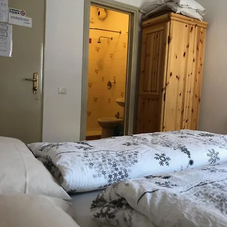 Astor Nocleg ze śniadaniem Alleghe